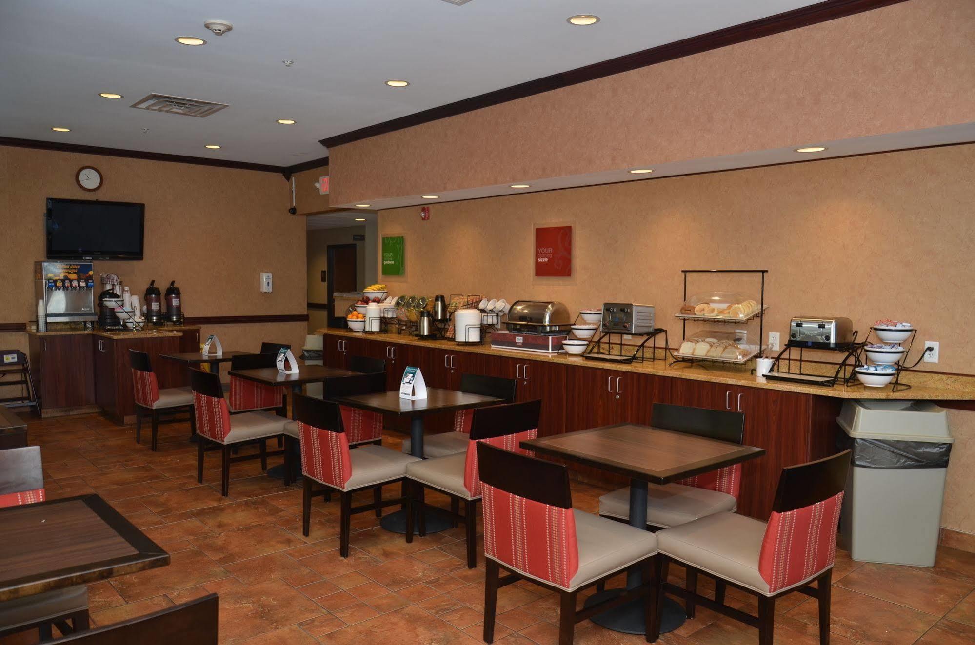Quality Inn Near Walden Galleria Mall Cheektowaga Εξωτερικό φωτογραφία