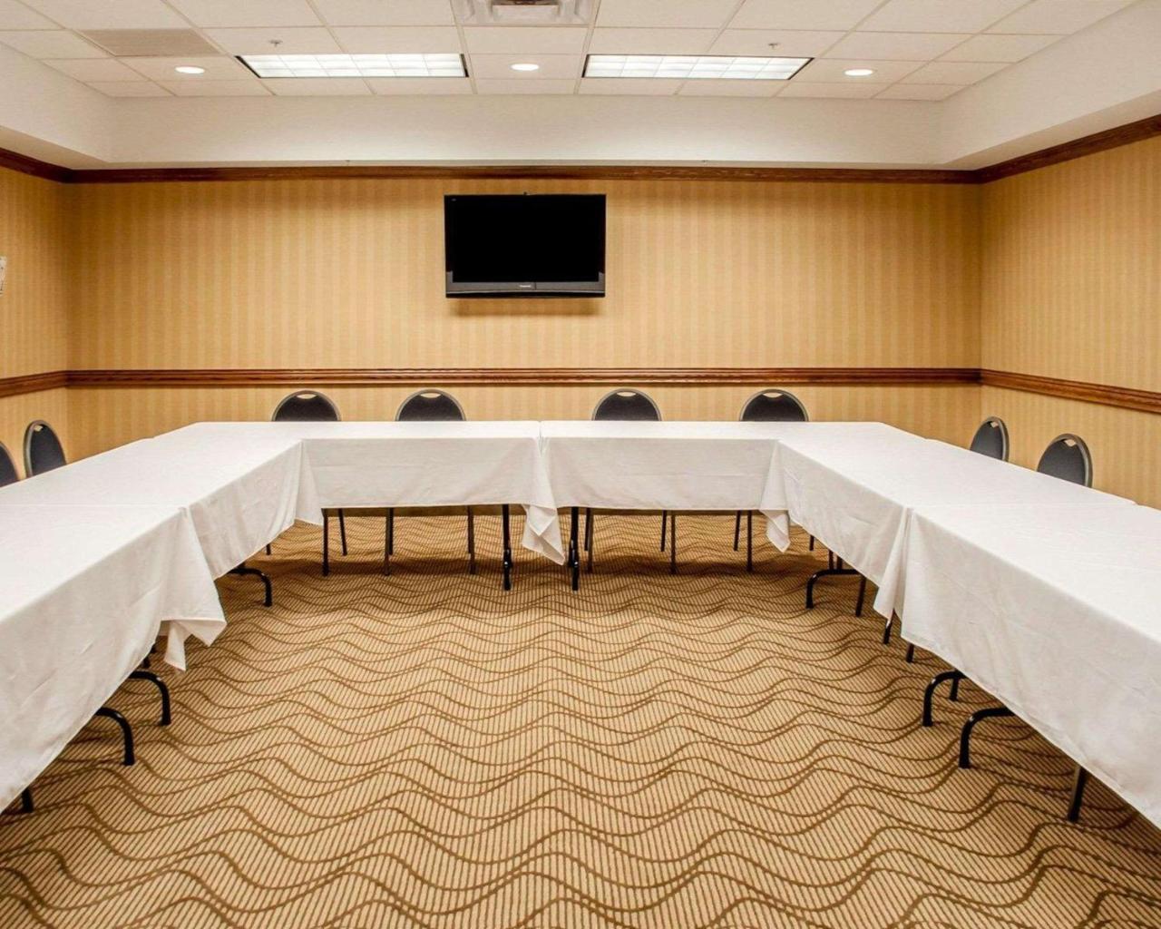 Quality Inn Near Walden Galleria Mall Cheektowaga Εξωτερικό φωτογραφία
